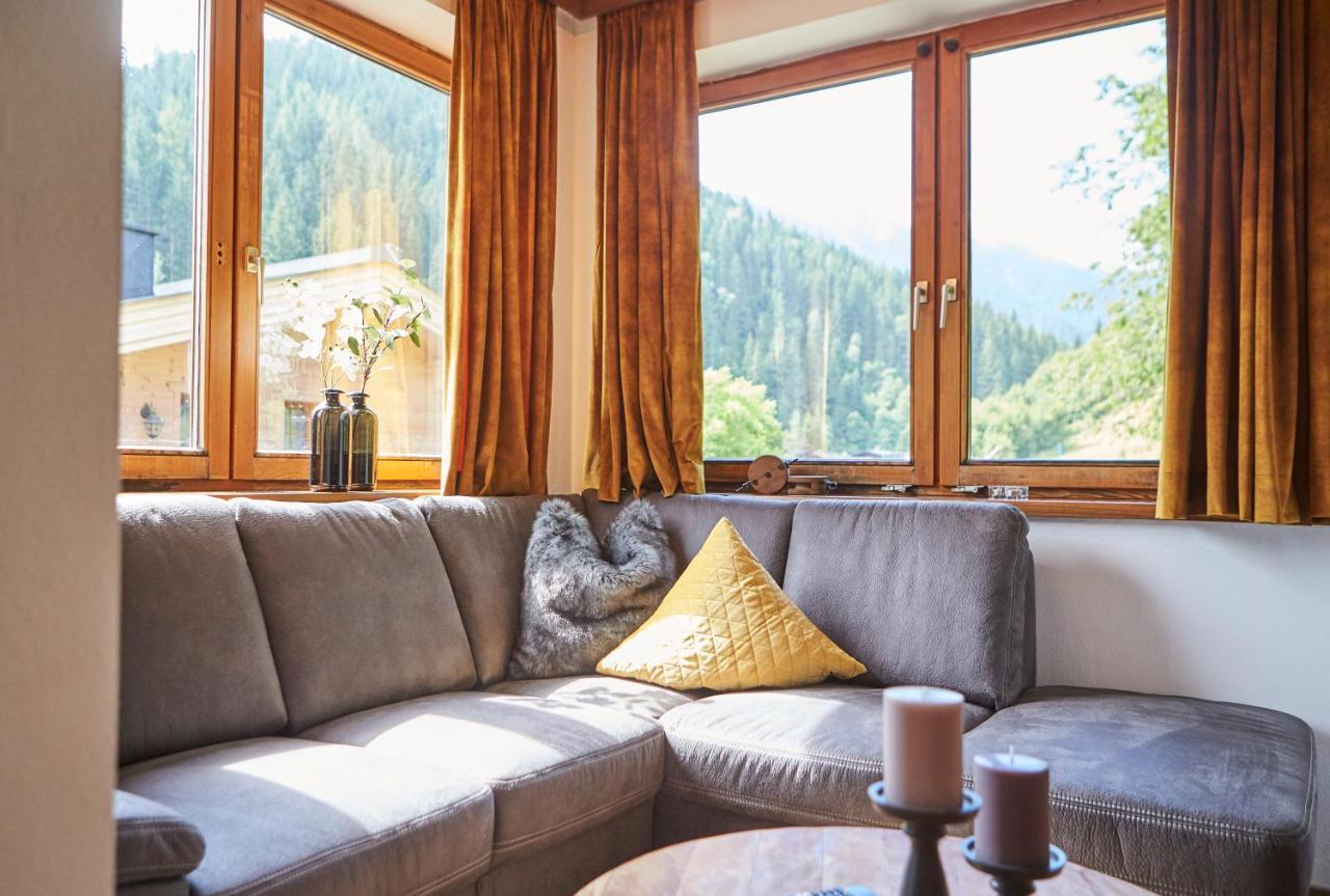Ferienwohnung Chalet Van Den Berg Saalbach Exterior foto